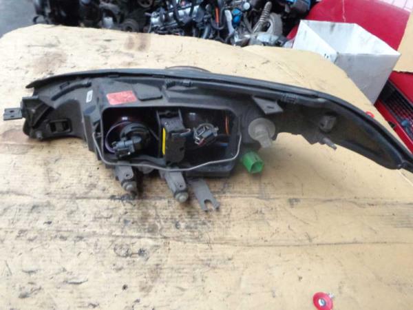 PHARE DROIT FORD COUGAR - Vue 2